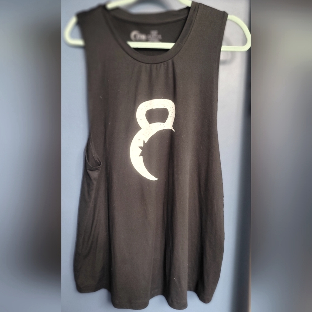 Zyia Kettle bell moon tank